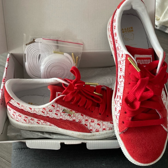 Anniversary Special Edition Puma x Hello Kitty size L6.5, EUR 37, Jr 4 - Picture 2 of 4